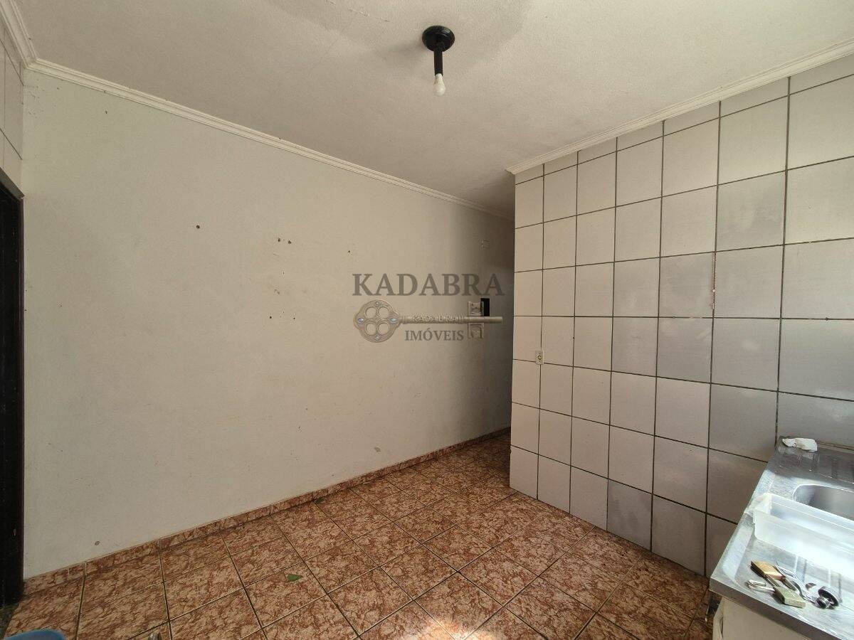 Casa para alugar com 1 quarto, 60m² - Foto 7